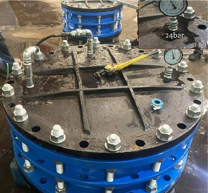 Pressure test for dismantling joint according to EN12266 for dismantling joint