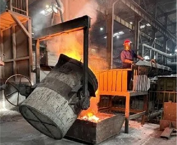 Step 12 Remove the slag from the molten iron