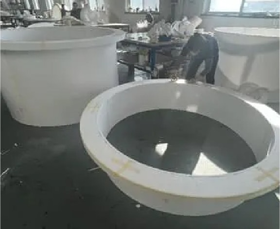 Step 3 Stick pieces together to shape the lost foam for casting