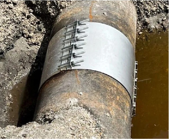 pipe repair clamp application