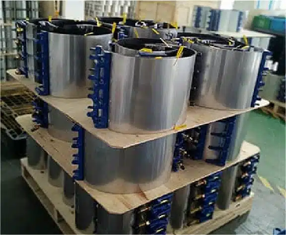 stainess steel repair clamp with DCI jaw photo in workshop